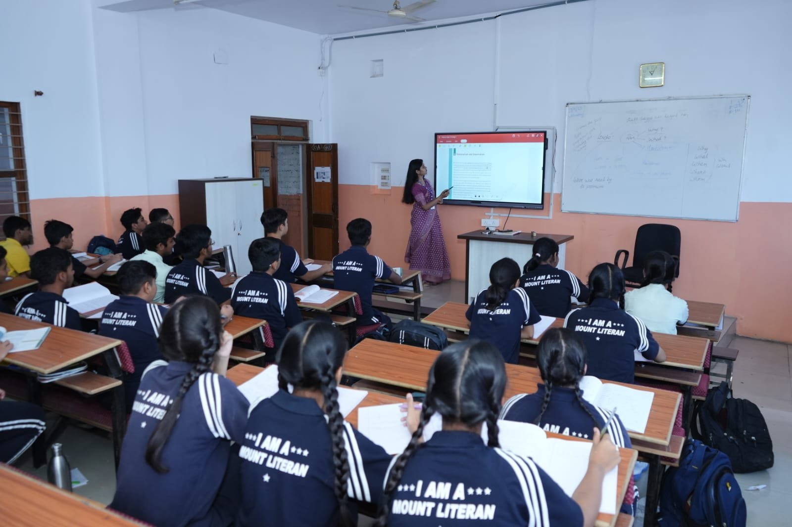 Expert Faculty and Continuous Professional Development